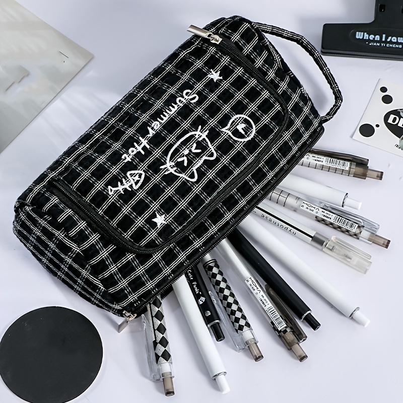 Nowe, przenośne etui na przybo – Beauty Makeup School recenzja i cena