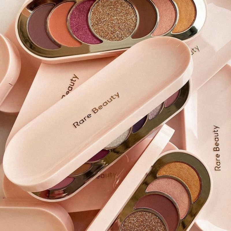 Paleta 7 Kolorowych Płynnych C – Huda Beauty Makeup Mini Kit recenzja i cena