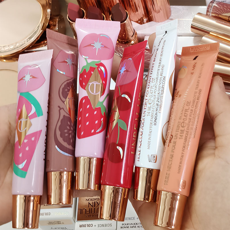 Hot Charlotte Nowe 4 Kolory Bł – Huda Beauty Makeup Mini Kit recenzja i cena
